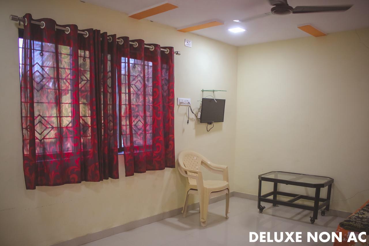 آليباغ Mhatre Holiday Home المظهر الخارجي الصورة