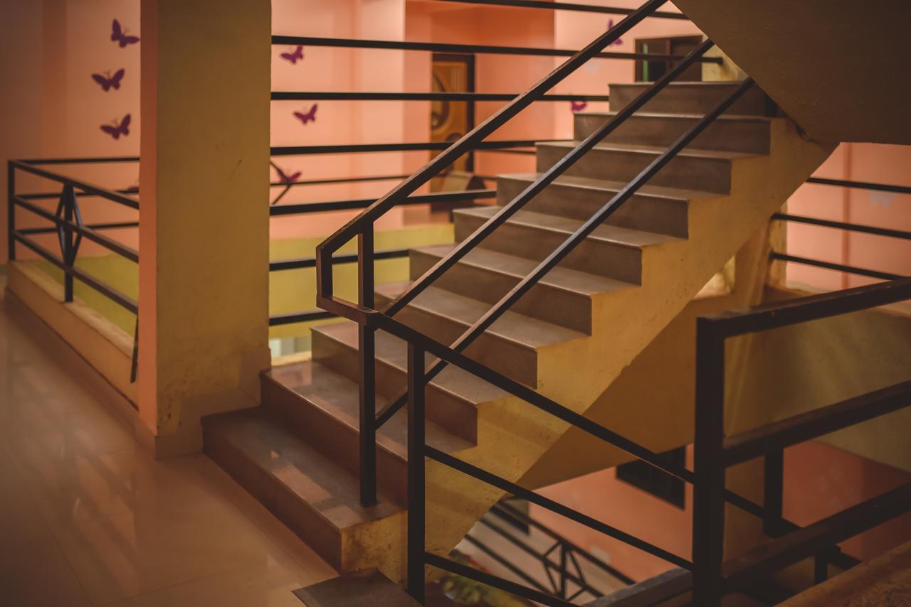 آليباغ Mhatre Holiday Home المظهر الخارجي الصورة